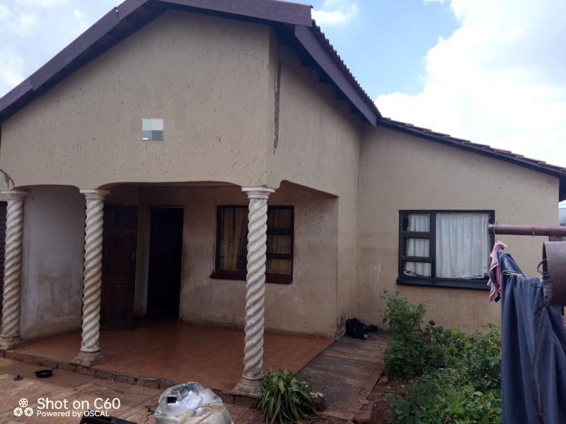 3 Bedroom Property for Sale in Braamfischerville Gauteng
