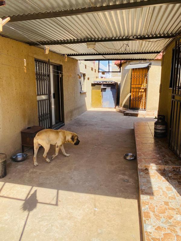 2 Bedroom Property for Sale in Braamfischerville Gauteng