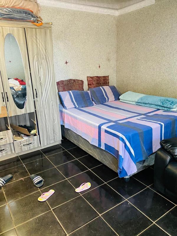 2 Bedroom Property for Sale in Braamfischerville Gauteng