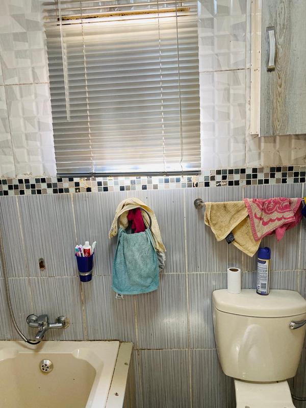2 Bedroom Property for Sale in Braamfischerville Gauteng