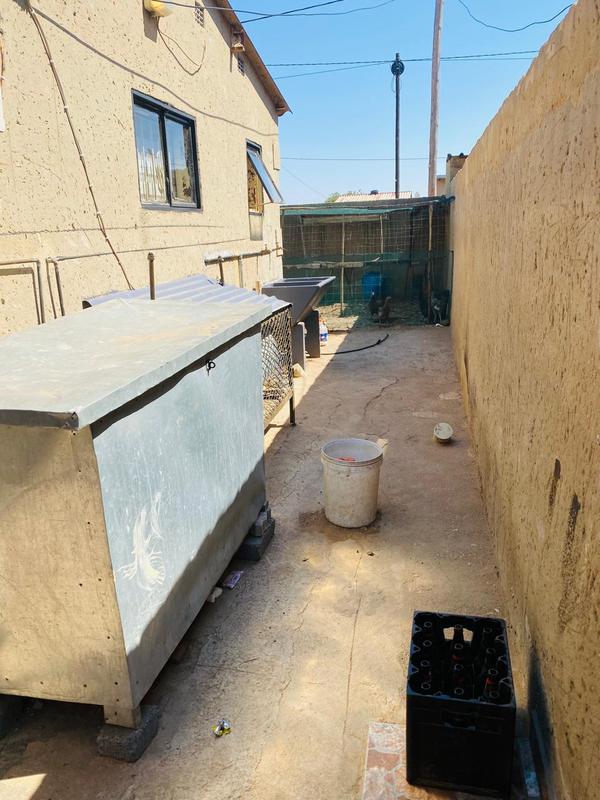 2 Bedroom Property for Sale in Braamfischerville Gauteng