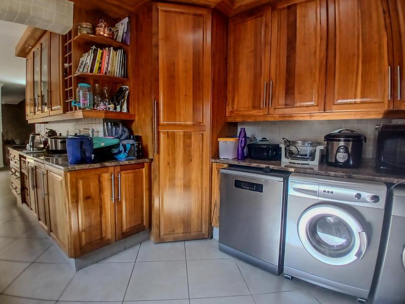4 Bedroom Property for Sale in Ruimsig Gauteng