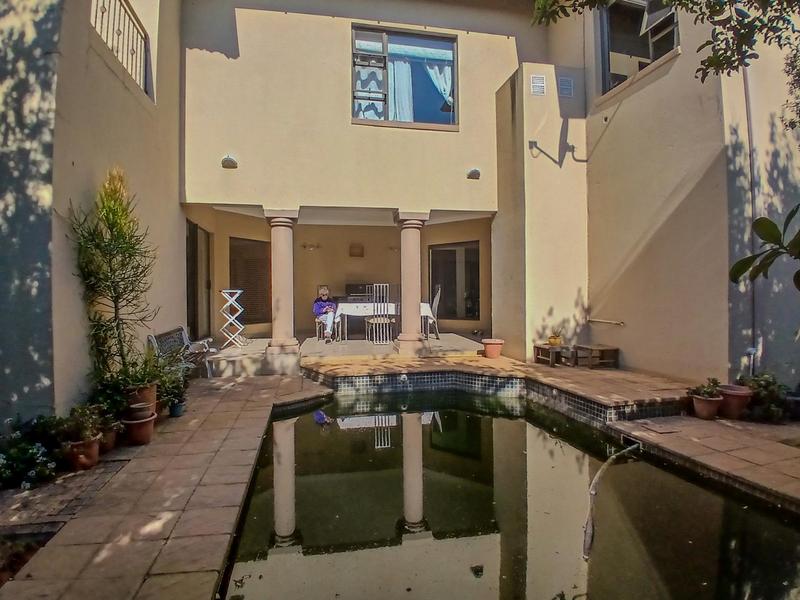 4 Bedroom Property for Sale in Ruimsig Gauteng