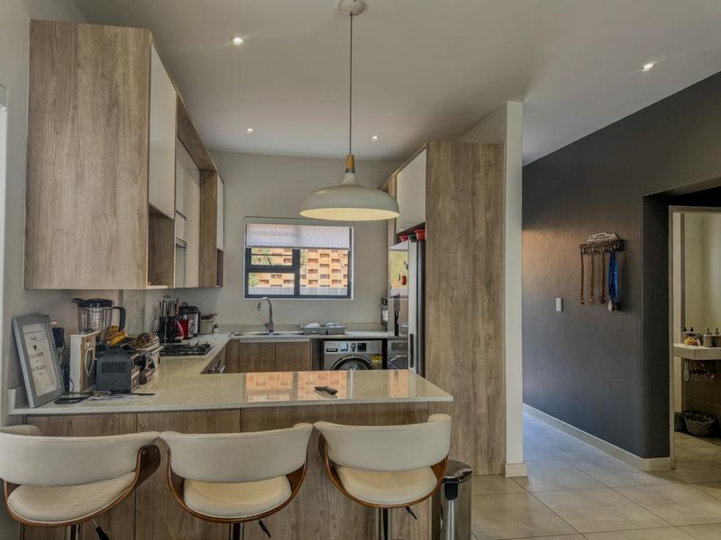 4 Bedroom Property for Sale in Pinehaven Gauteng