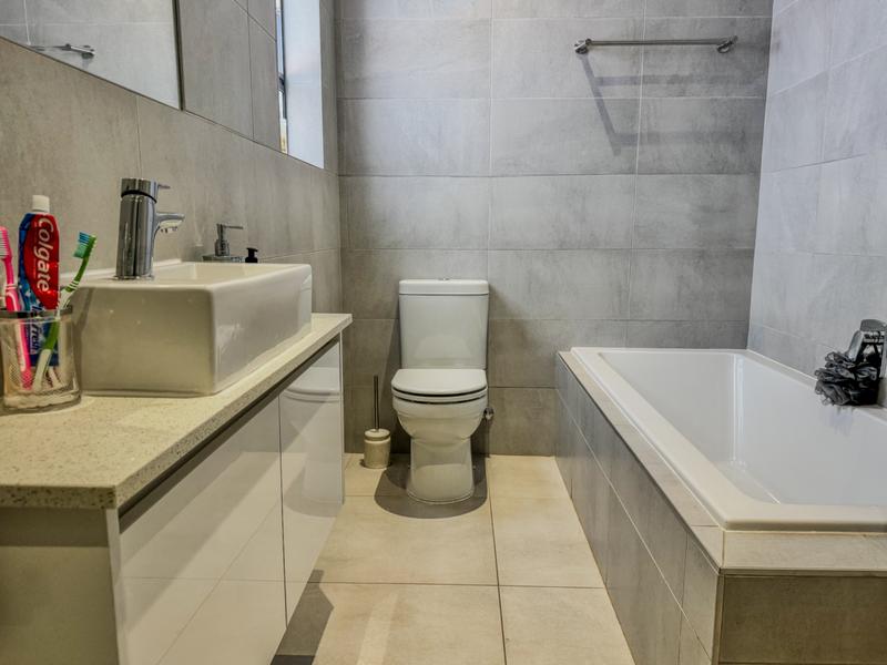 4 Bedroom Property for Sale in Pinehaven Gauteng