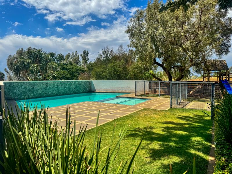 4 Bedroom Property for Sale in Pinehaven Gauteng
