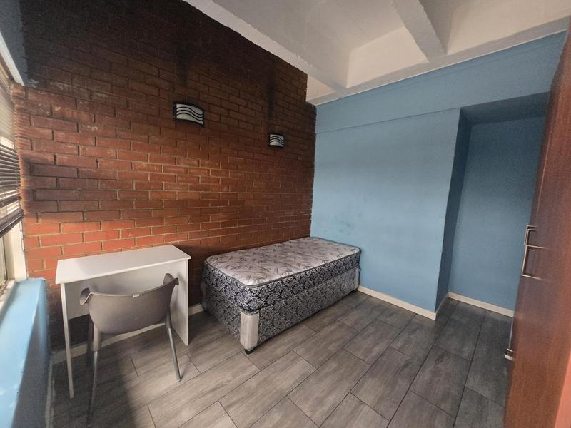 To Let 1 Bedroom Property for Rent in Braamfontein Gauteng