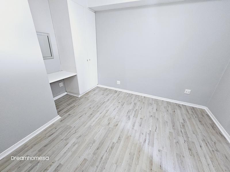 To Let 2 Bedroom Property for Rent in Bryanston Gauteng