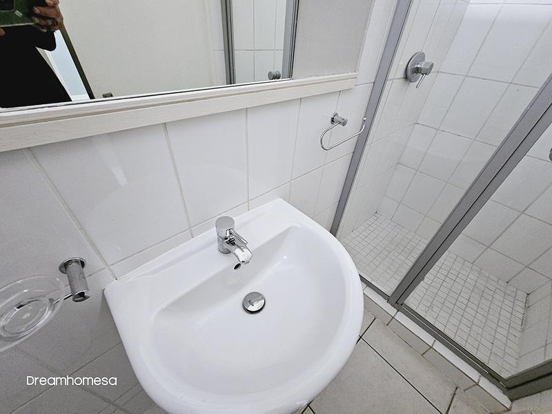 To Let 2 Bedroom Property for Rent in Bryanston Gauteng