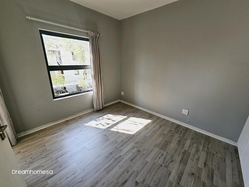 To Let 2 Bedroom Property for Rent in Bryanston Gauteng