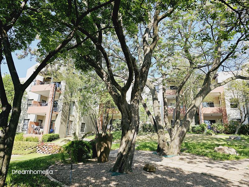 To Let 2 Bedroom Property for Rent in Bryanston Gauteng