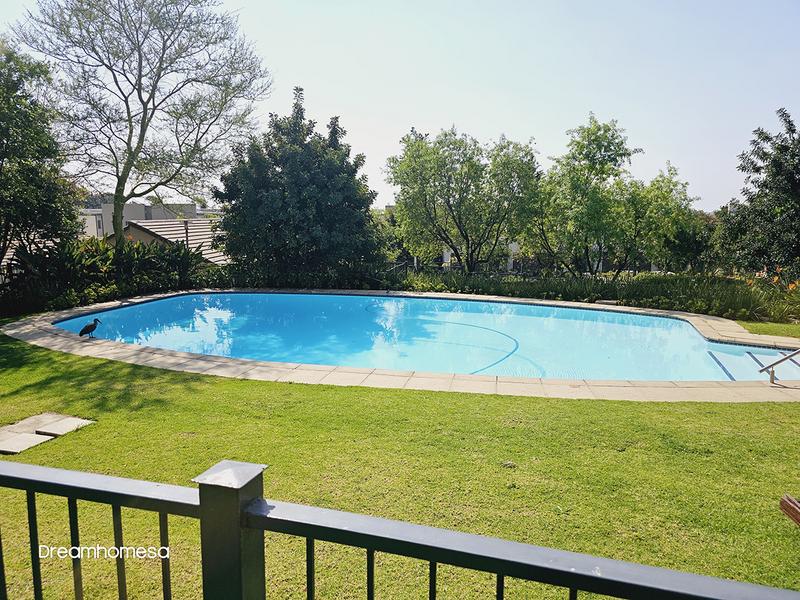 To Let 2 Bedroom Property for Rent in Bryanston Gauteng
