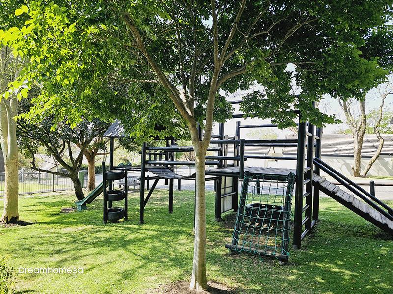 To Let 2 Bedroom Property for Rent in Bryanston Gauteng