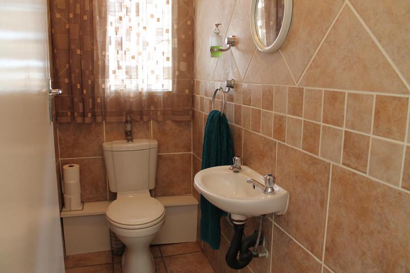 2 Bedroom Property for Sale in Eden Glen Gauteng
