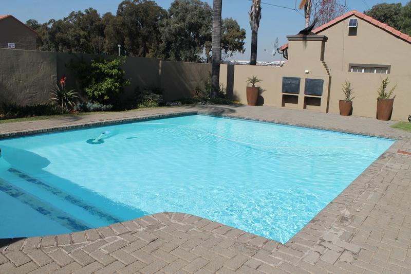 2 Bedroom Property for Sale in Eden Glen Gauteng