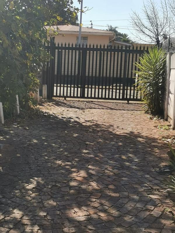 To Let 1 Bedroom Property for Rent in Primrose Gauteng