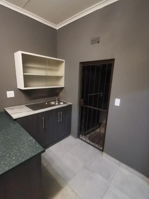 To Let 1 Bedroom Property for Rent in Primrose Gauteng