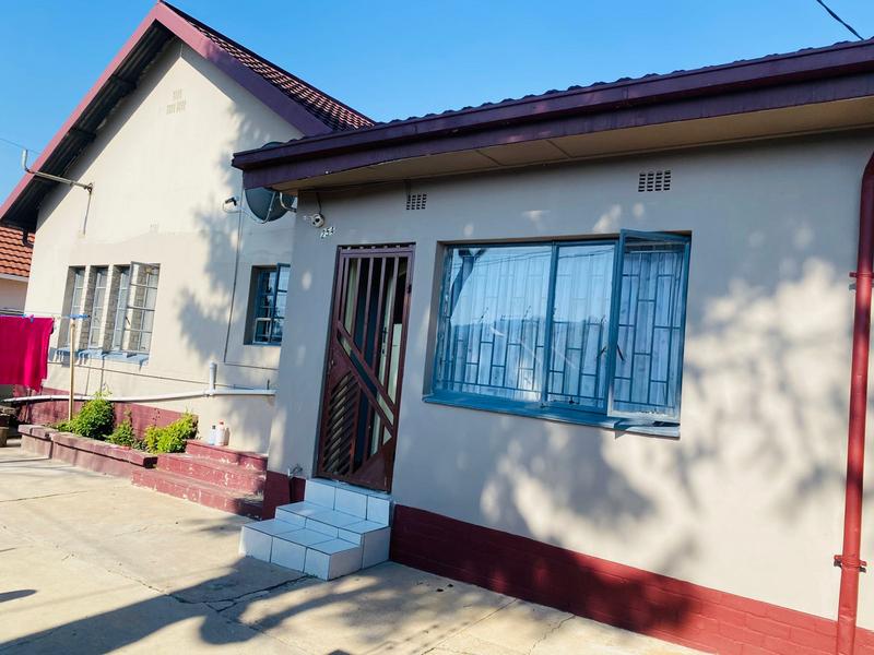 2 Bedroom Property for Sale in Bezuidenhout Valley Gauteng