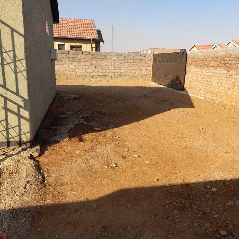 To Let 2 Bedroom Property for Rent in Windmill Park Gauteng