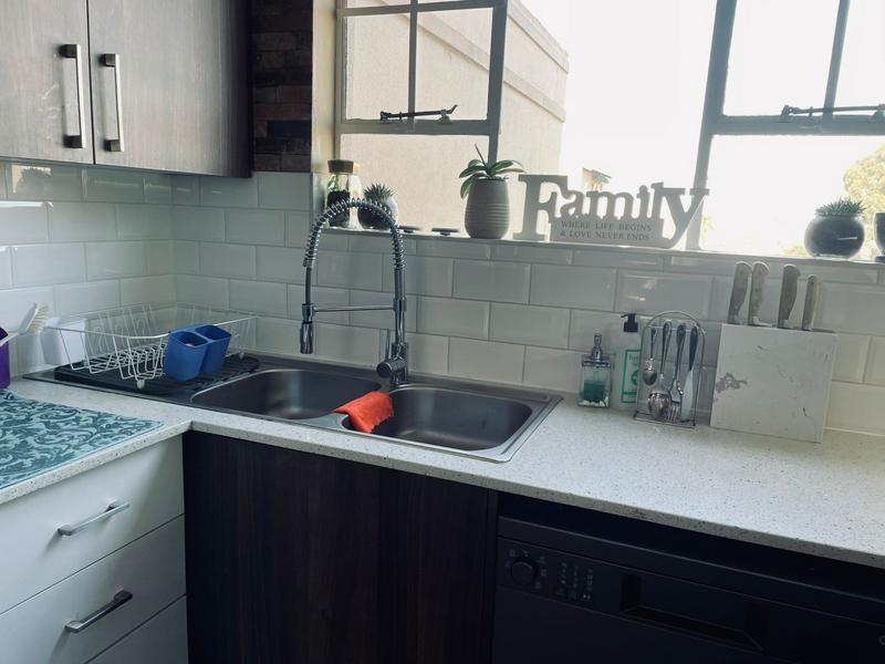 3 Bedroom Property for Sale in Vorna Valley Gauteng