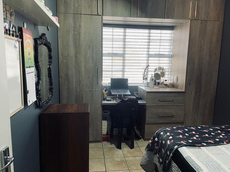 3 Bedroom Property for Sale in Vorna Valley Gauteng