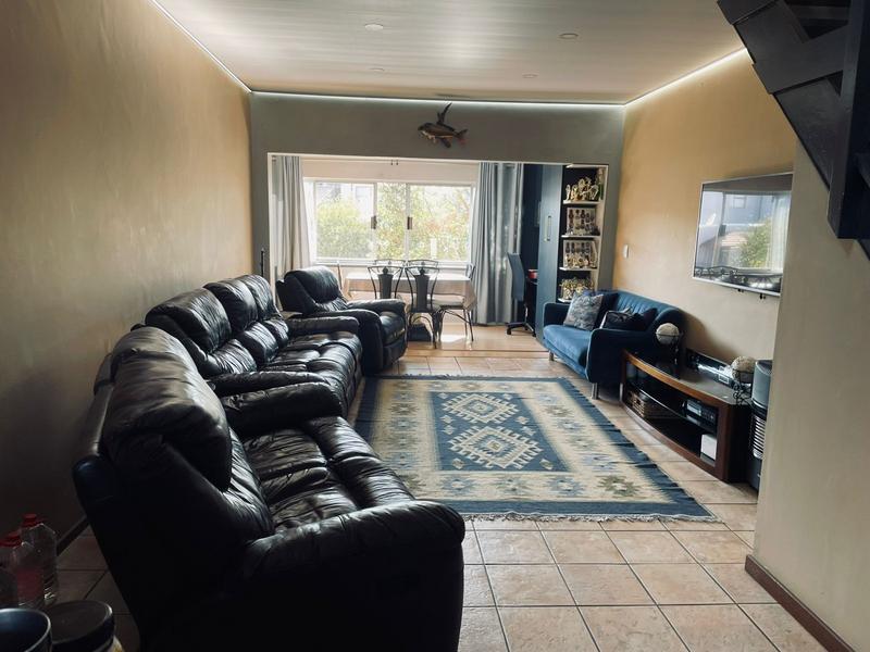 3 Bedroom Property for Sale in Vorna Valley Gauteng