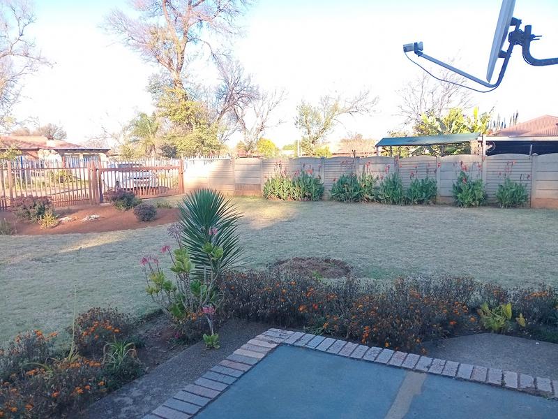 3 Bedroom Property for Sale in Vanderbijlpark Cw 6 Gauteng