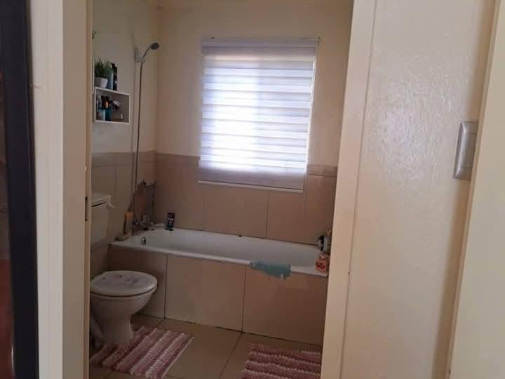 5 Bedroom Property for Sale in Marimba Gardens Gauteng