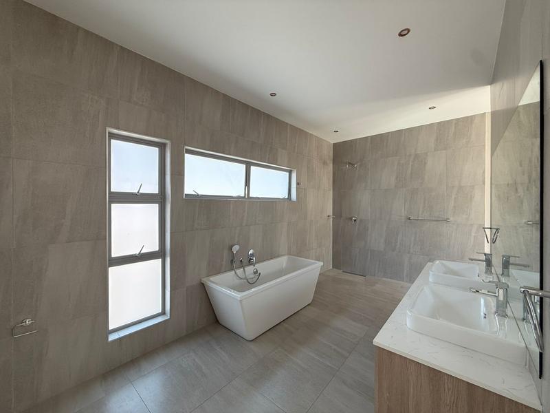 To Let 3 Bedroom Property for Rent in Bryanston Gauteng