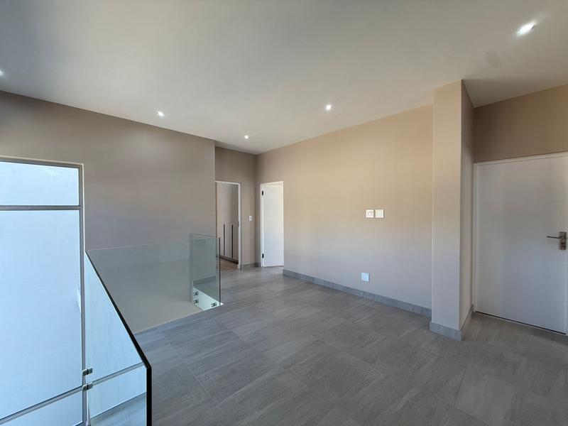 To Let 3 Bedroom Property for Rent in Bryanston Gauteng