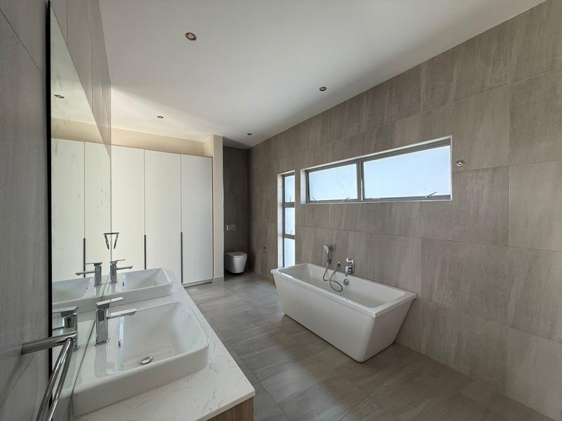 To Let 3 Bedroom Property for Rent in Bryanston Gauteng