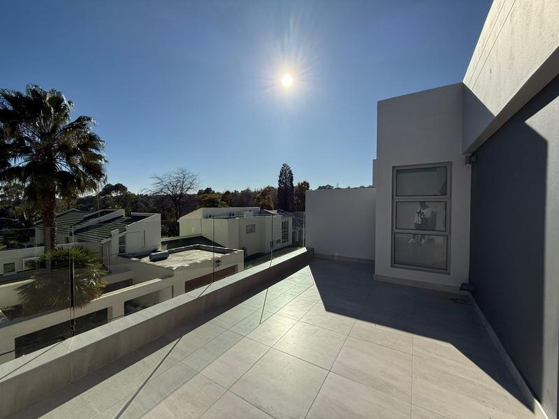 To Let 3 Bedroom Property for Rent in Bryanston Gauteng