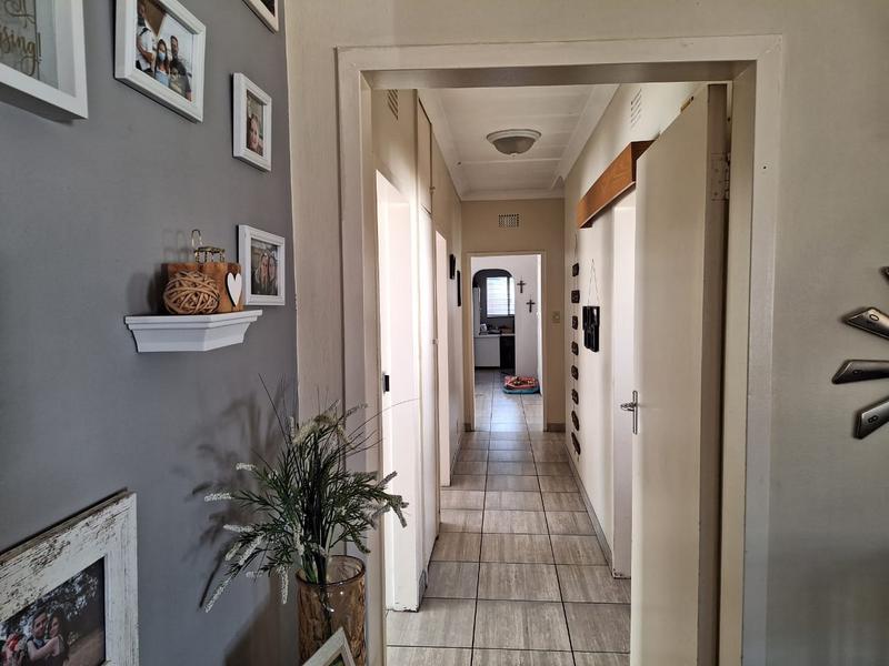 3 Bedroom Property for Sale in Strubenvale Gauteng
