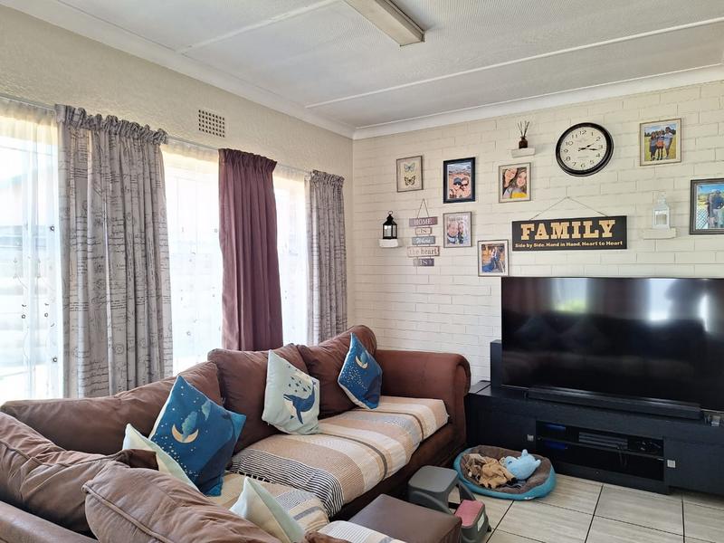 3 Bedroom Property for Sale in Strubenvale Gauteng