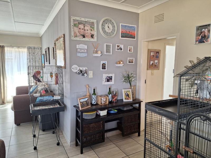 3 Bedroom Property for Sale in Strubenvale Gauteng