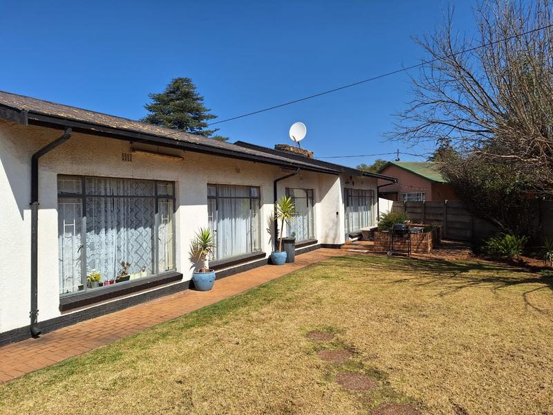 3 Bedroom Property for Sale in Strubenvale Gauteng