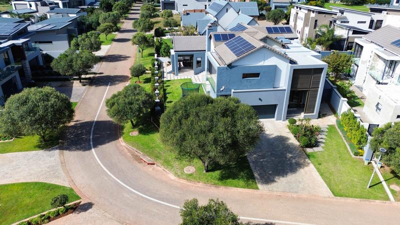 To Let 5 Bedroom Property for Rent in Copperleaf Estate Gauteng
