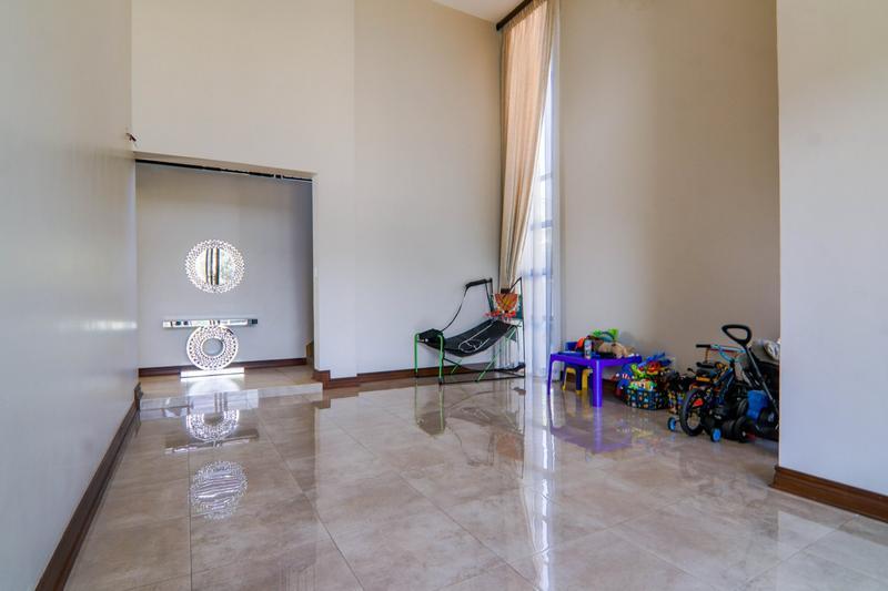 To Let 5 Bedroom Property for Rent in Copperleaf Estate Gauteng