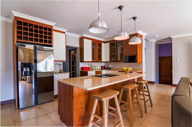 To Let 5 Bedroom Property for Rent in Copperleaf Estate Gauteng