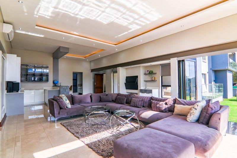 To Let 5 Bedroom Property for Rent in Copperleaf Estate Gauteng