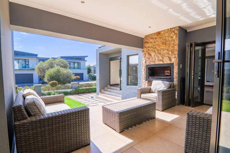 To Let 5 Bedroom Property for Rent in Copperleaf Estate Gauteng