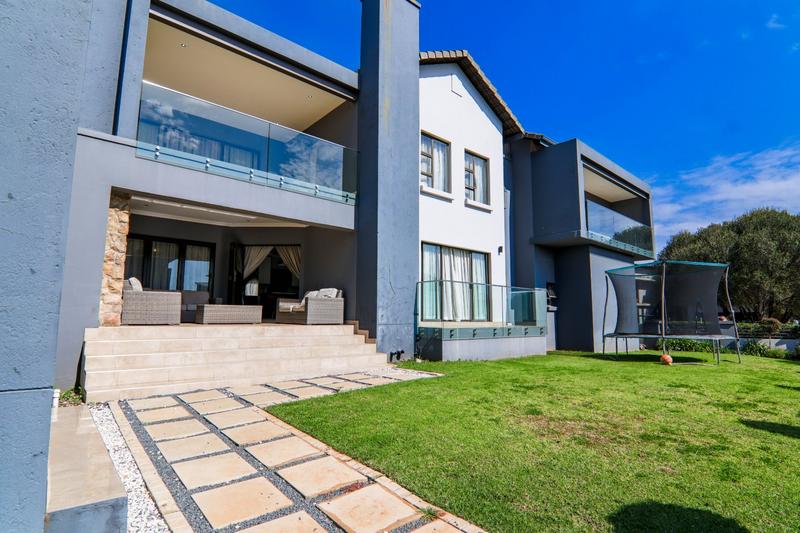 To Let 5 Bedroom Property for Rent in Copperleaf Estate Gauteng