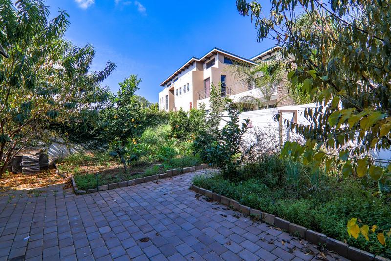 To Let 5 Bedroom Property for Rent in Copperleaf Estate Gauteng