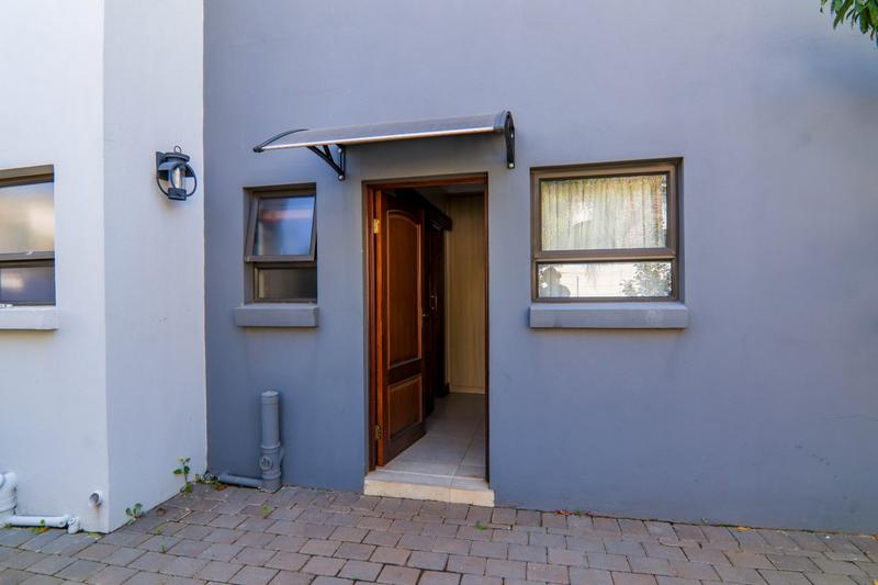 To Let 5 Bedroom Property for Rent in Copperleaf Estate Gauteng