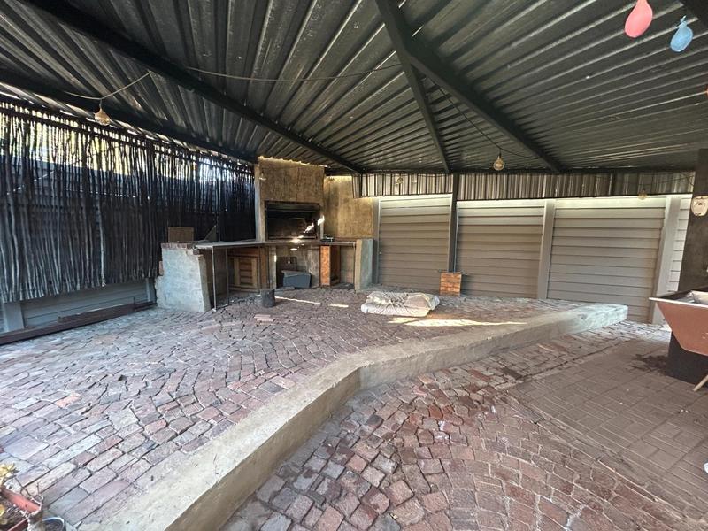 3 Bedroom Property for Sale in Rooihuiskraal Gauteng