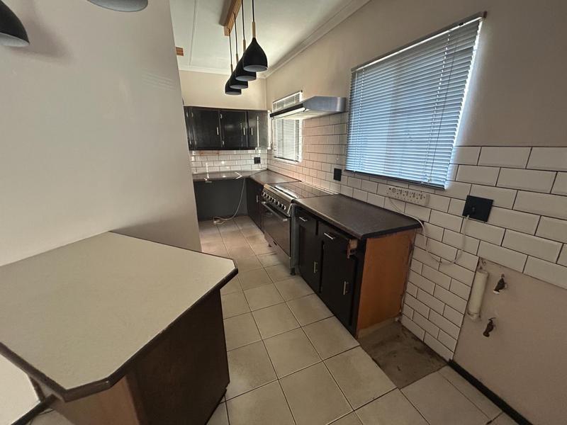 3 Bedroom Property for Sale in Rooihuiskraal Gauteng