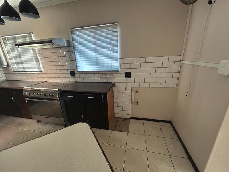 3 Bedroom Property for Sale in Rooihuiskraal Gauteng