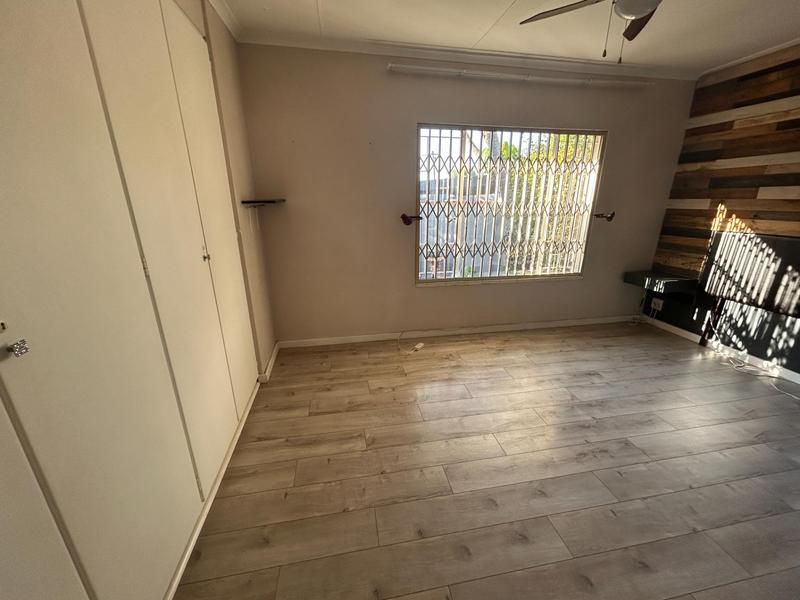 3 Bedroom Property for Sale in Rooihuiskraal Gauteng
