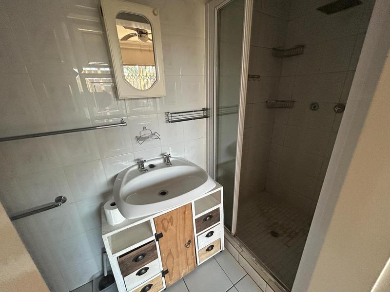 3 Bedroom Property for Sale in Rooihuiskraal Gauteng