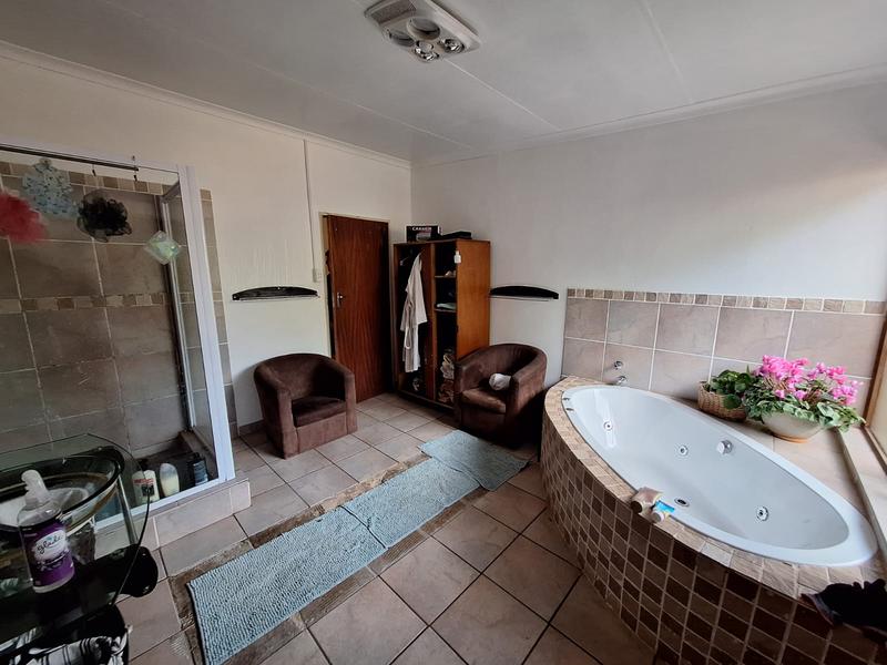 4 Bedroom Property for Sale in Valhalla Gauteng
